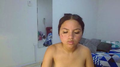 kimmyfuckass live cam on Cam4
