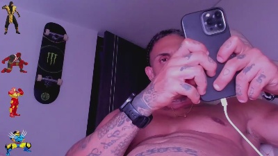 kingdannysiete live cam on Cam4