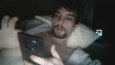 kingest76 live cam on Cam4