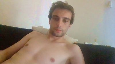 kingest76 live cam on Cam4