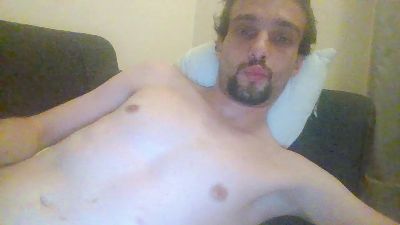 kingest76 live cam on Cam4