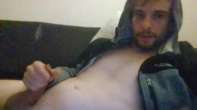 kingest76 live cam on Cam4