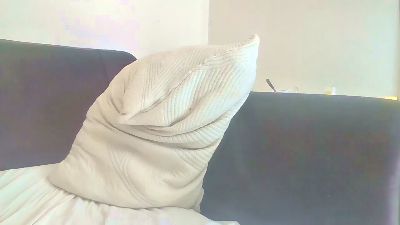 kingest76 live cam on Cam4
