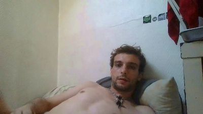 kingest76 live cam on Cam4