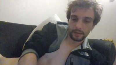 kingest76 live cam on Cam4