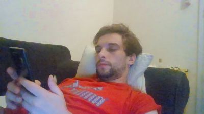 kingest76 live cam on Cam4