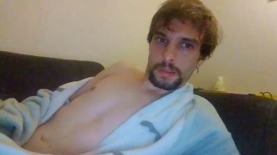 kingest76 live cam on Cam4