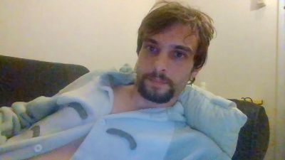 kingest76 live cam on Cam4