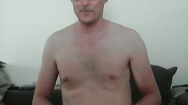kingsensual4 live cam on Cam4