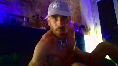 kinkyFR34000 live cam on Cam4