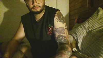 kinkykong28 live cam on Cam4
