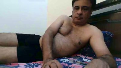 kinkypervdaddy live cam on Cam4