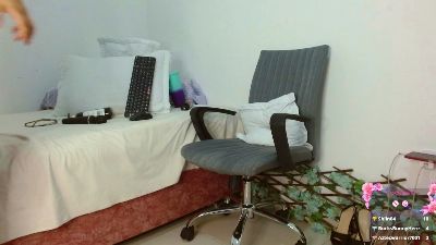 kira__fun live cam on Cam4