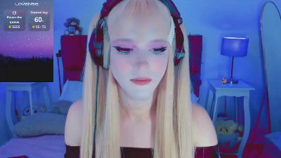 kirmyy_ live cam on Cam4