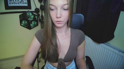 kiss_Emilly live cam on Cam4