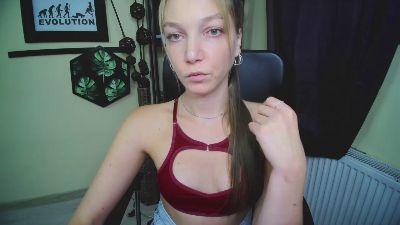 kiss_Emilly live cam on Cam4