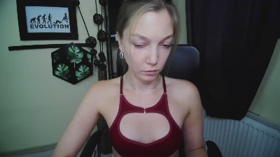 kiss_Emilly live cam on Cam4