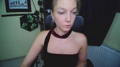 kiss_Emilly live cam on Cam4