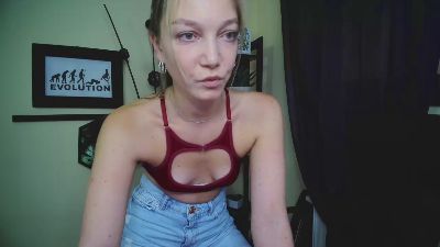 kiss_Emilly live cam on Cam4