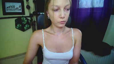 kiss_Emilly live cam on Cam4