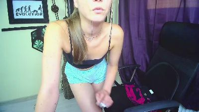 kiss_Emilly live cam on Cam4