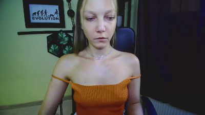 kiss_Emilly live cam on Cam4