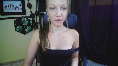 kiss_Emilly live cam on Cam4
