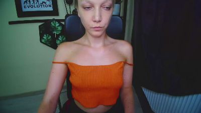 kiss_Emilly live cam on Cam4