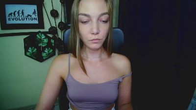 kiss_Emilly live cam on Cam4
