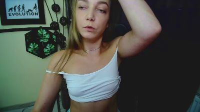 kiss_Emilly live cam on Cam4