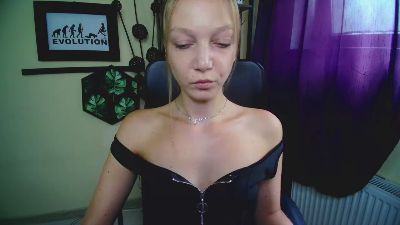 kiss_Emilly live cam on Cam4