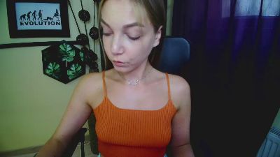 kiss_Emilly live cam on Cam4