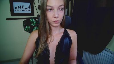 kiss_Emilly live cam on Cam4