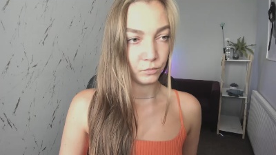 kiss_Emilly live cam on Cam4