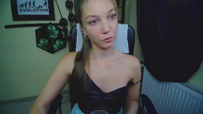 kiss_Emilly live cam on Cam4