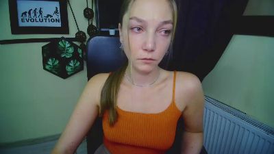 kiss_Emilly live cam on Cam4