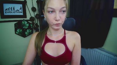 kiss_Emilly live cam on Cam4