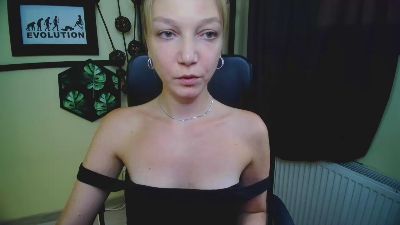 kiss_Emilly live cam on Cam4
