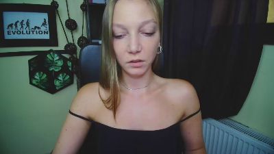 kiss_Emilly live cam on Cam4
