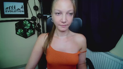kiss_Emilly live cam on Cam4