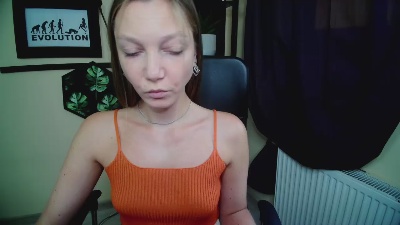 kiss_Emilly live cam on Cam4