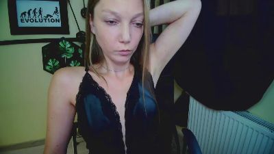 kiss_Emilly live cam on Cam4