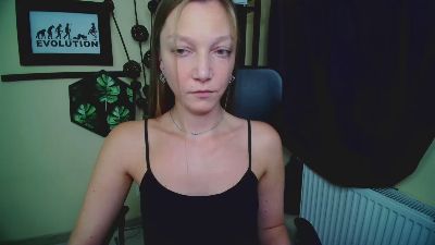 kiss_Emilly live cam on Cam4