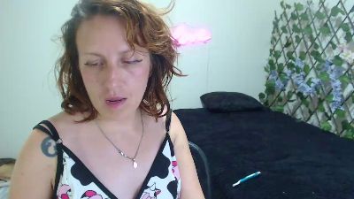 kittysalvaje live cam on Cam4