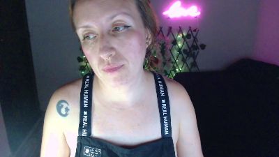 kittysalvaje live cam on Cam4