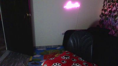kittysalvaje live cam on Cam4
