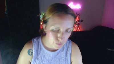 kittysalvaje live cam on Cam4