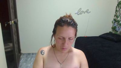 kittysalvaje live cam on Cam4
