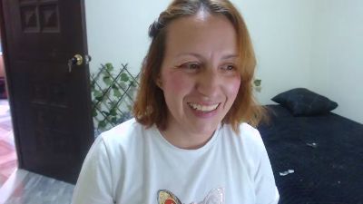 kittysalvaje live cam on Cam4