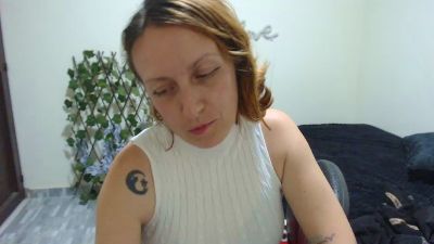kittysalvaje live cam on Cam4
